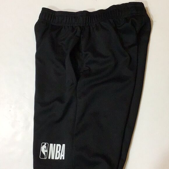 NBA BASKETBALL BOYS SHORT SIZE 10-12 - Picture 2 of 12